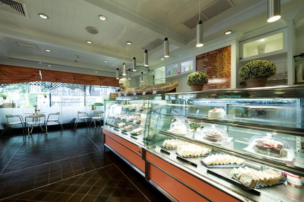 Executive Club At Windsor 호텔 방콕 외부 사진 A pastry shop in Moscow