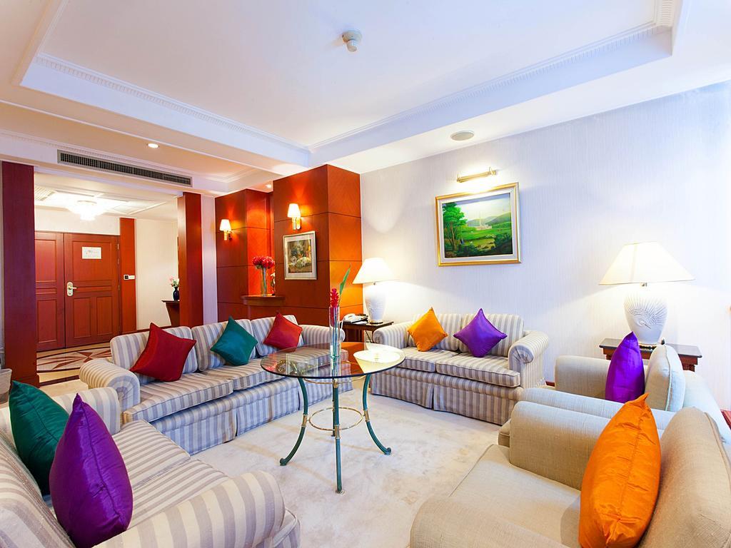 Executive Club At Windsor 호텔 방콕 외부 사진 A living room